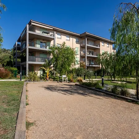 Appartement Le Clos Jardin-4 By Interhome